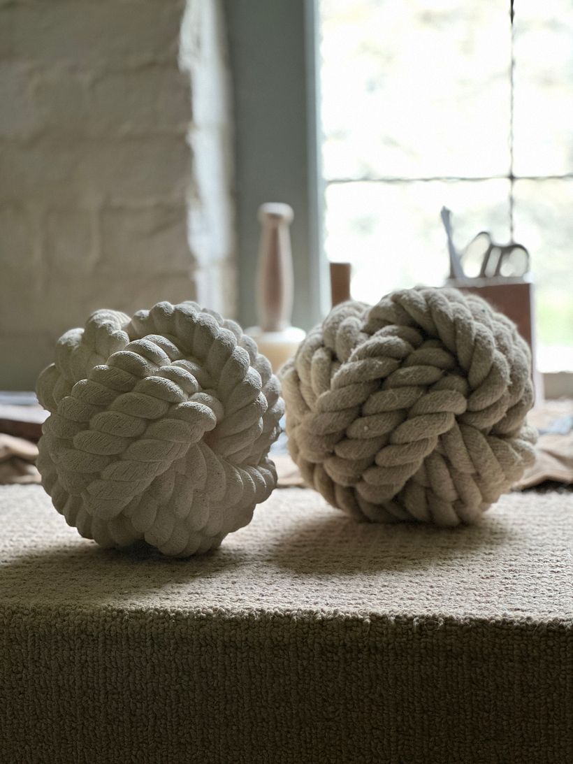 Carving a Rope Knot 5