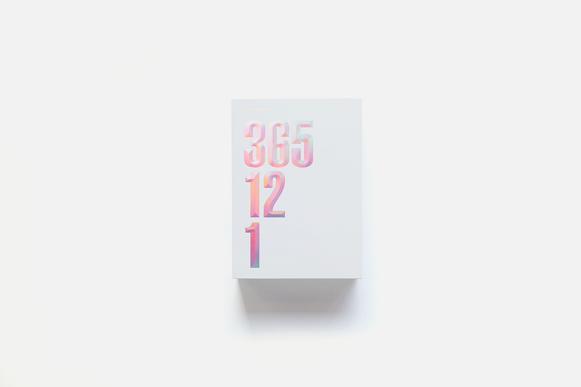 Fedrigoni x Marjolein Delhaas — Custom Desk Calendar 2017 3