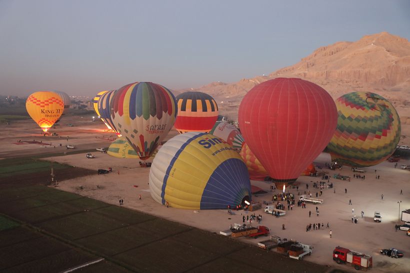 Ballooning over Luxor Egypt 4