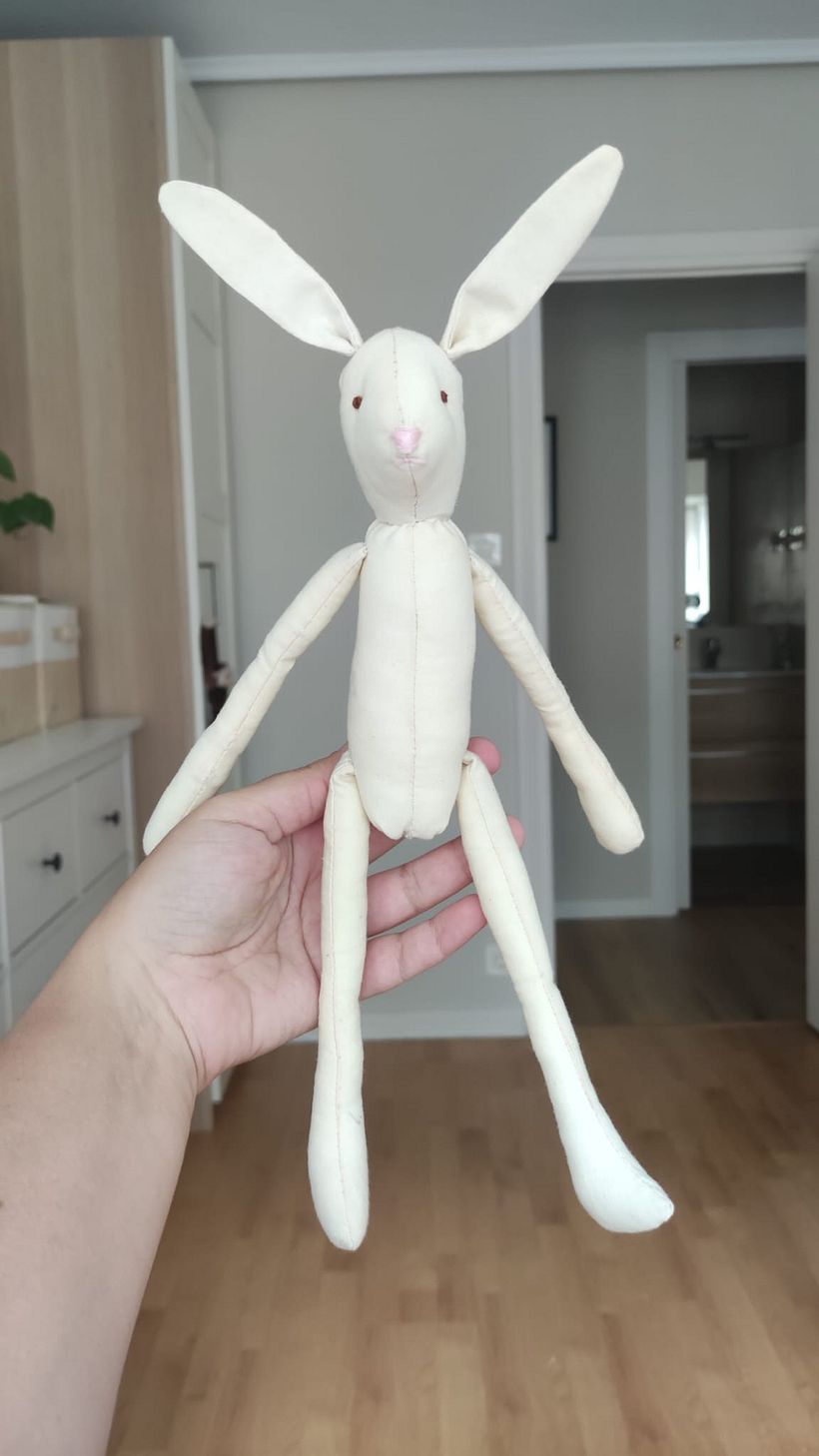 Así ha quedado el conejito que he hecho siguiendo el curso.