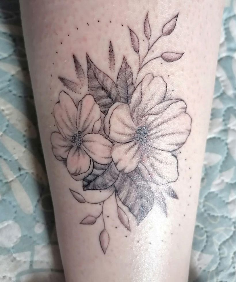 Cómo arreglar un tatuaje y hacerlo más femenino, image size:820x977