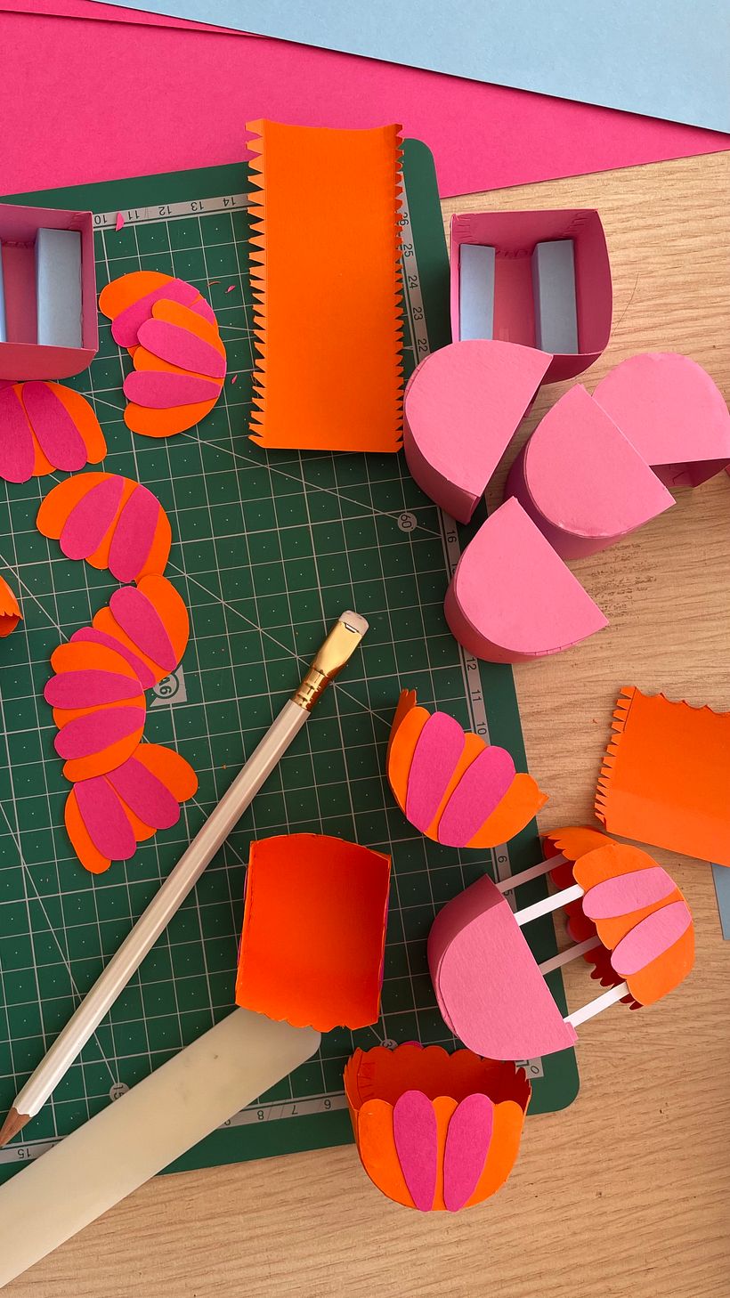 My project for course: Paper Sculpture for Set Design - Ferris Wheel 3