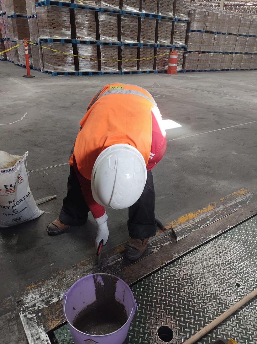Gestión y dirección de reparación de pisos de concreto  7