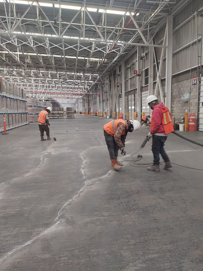 Gestión y dirección de reparación de pisos de concreto  4