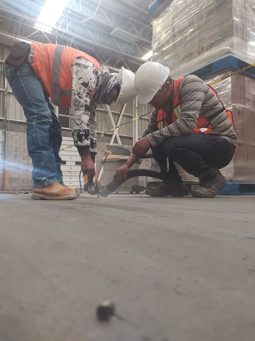 Gestión y dirección de reparación de pisos de concreto  2