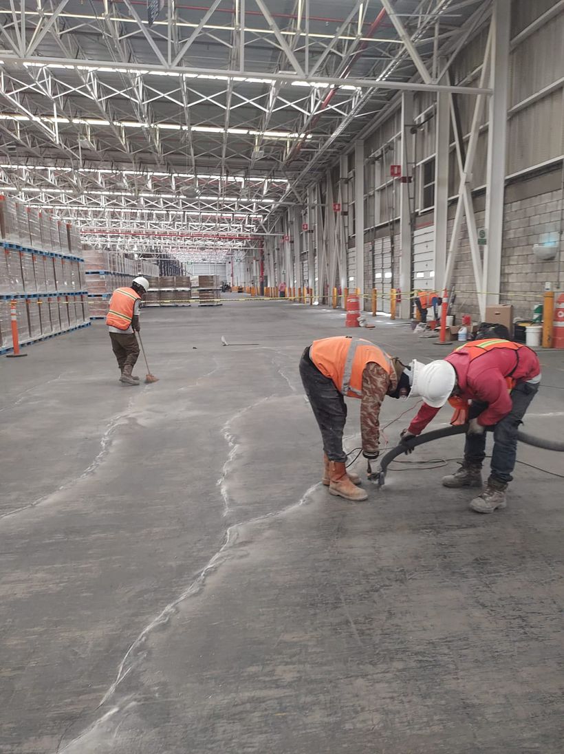 Gestión y dirección de reparación de pisos de concreto  12