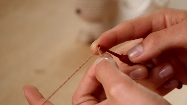 Start the legs by working on a chain.