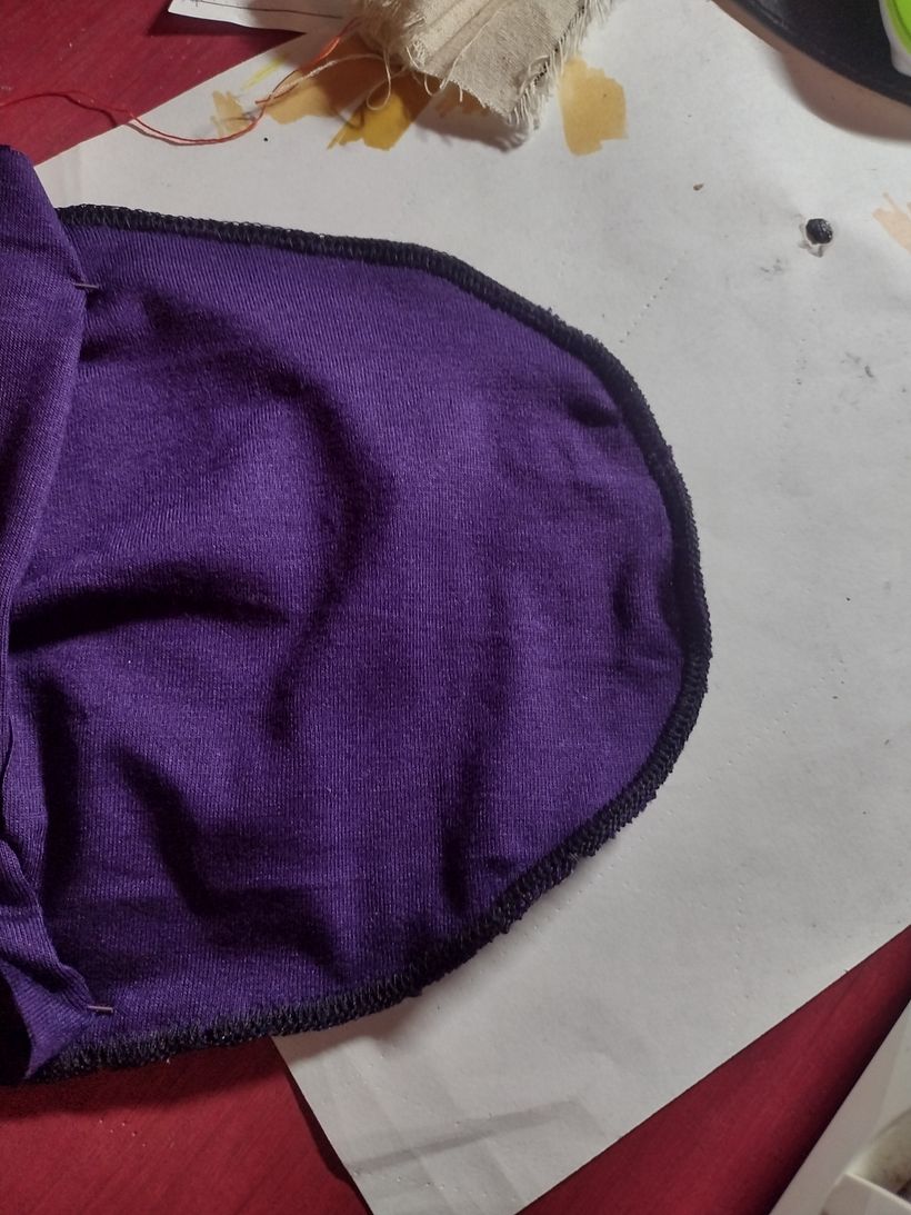 image of serge/finish of pockets and shoulder flap
