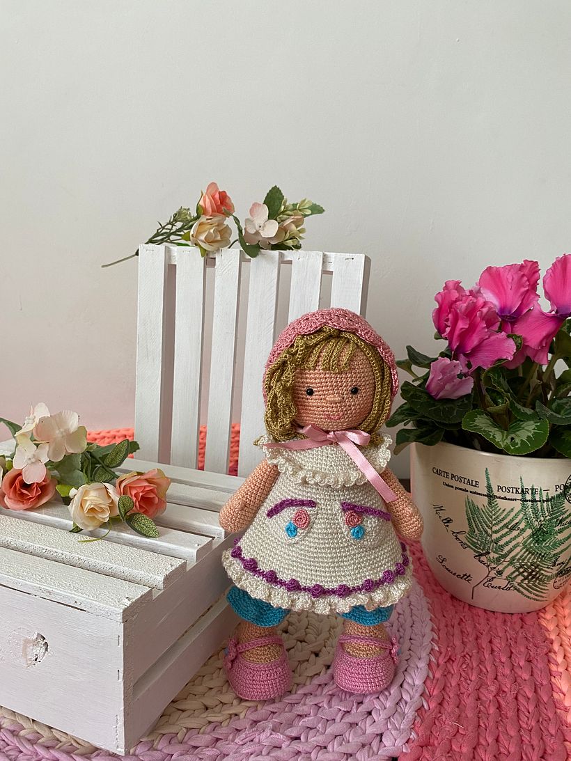 Mi proyecto de muñeca Lili Domestika terminado. 3