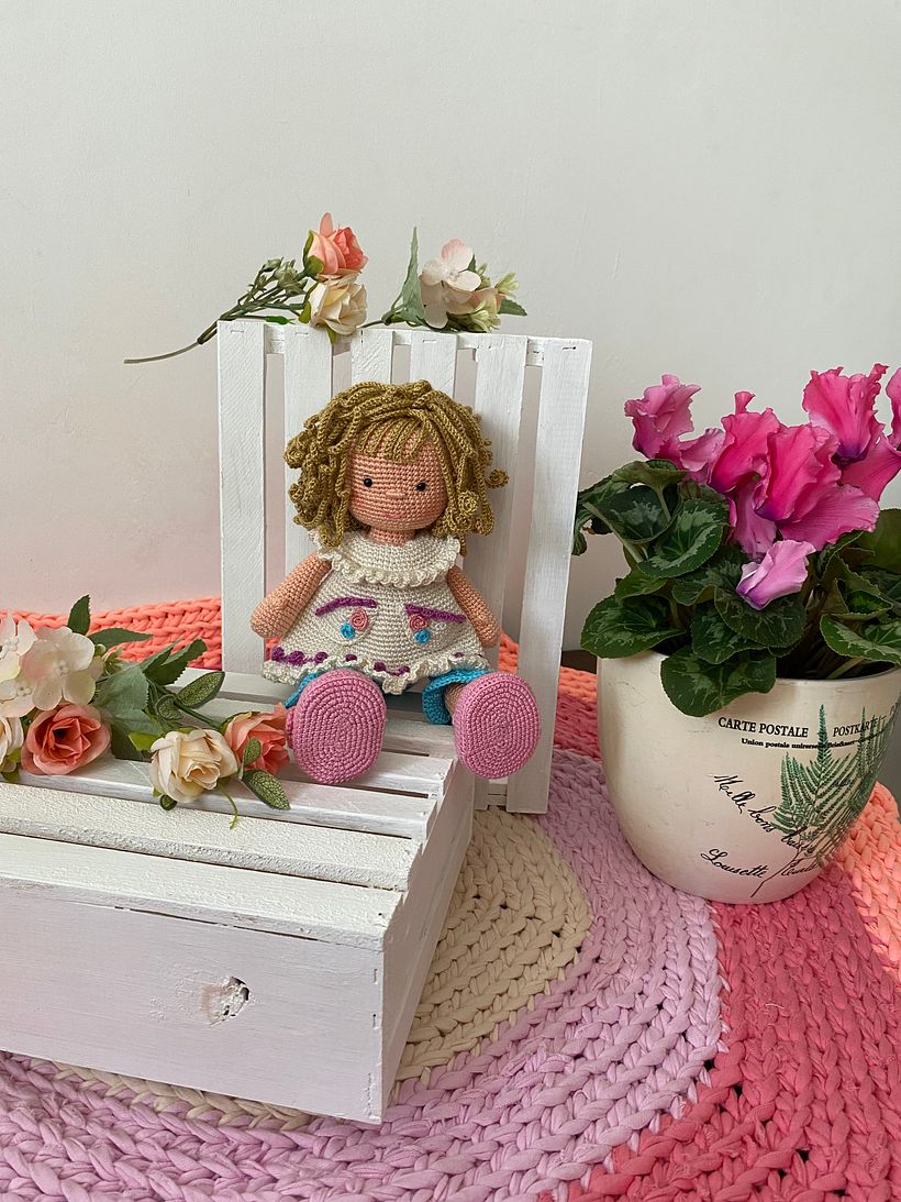 Mi proyecto de muñeca Lili Domestika terminado. 4