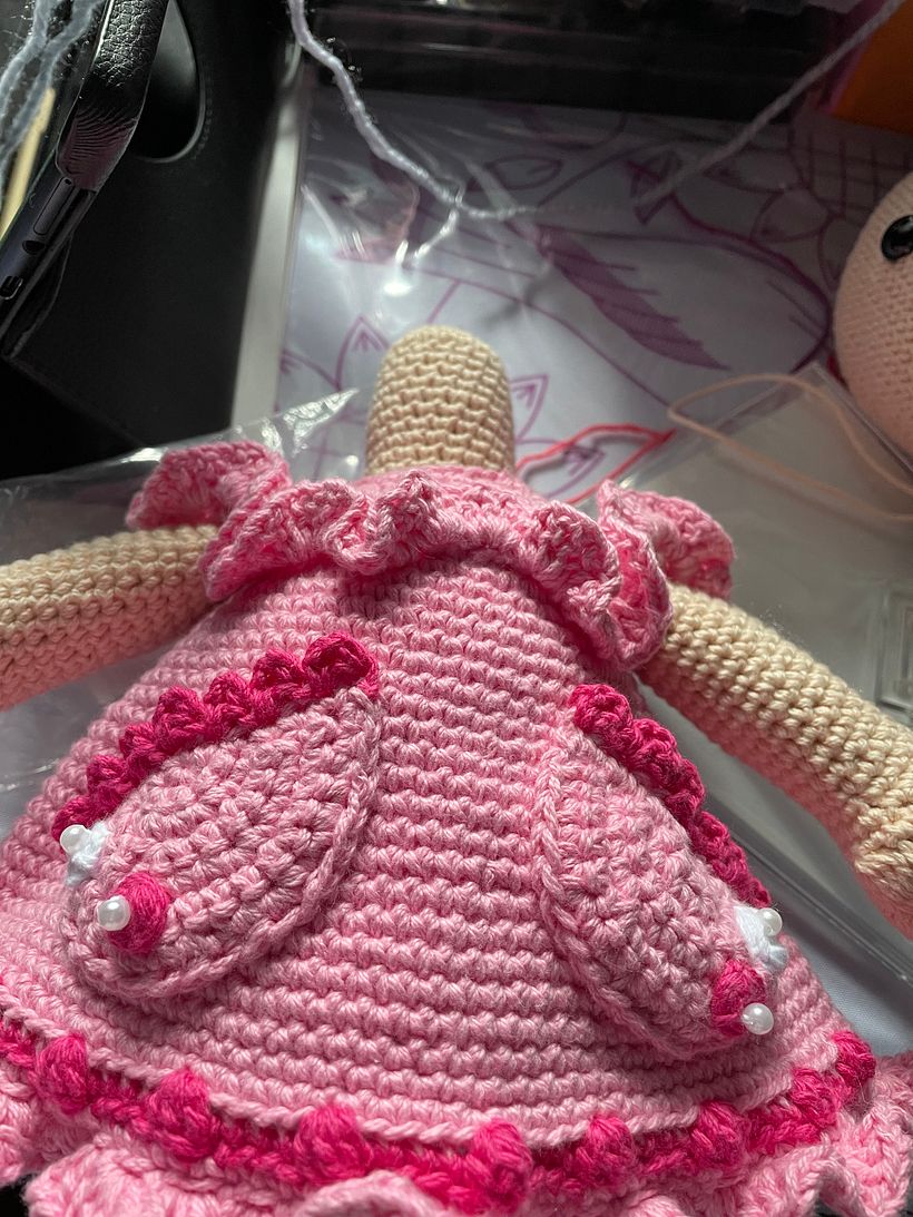 Elaboración de muñecas amigurumi románticas 6