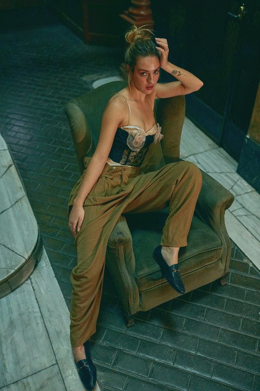 Editorial Arma de Mujer 4
