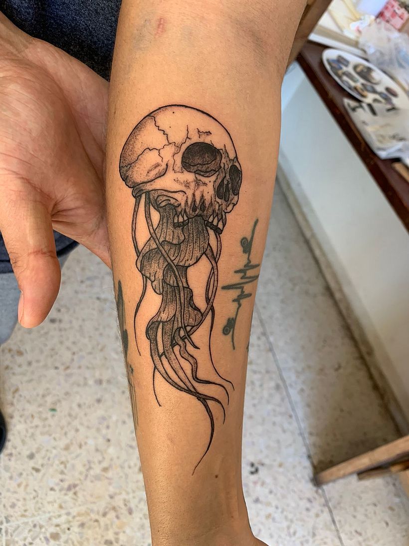 Mi proyecto del curso: Técnicas de tatuaje blackwork con línea fina 2