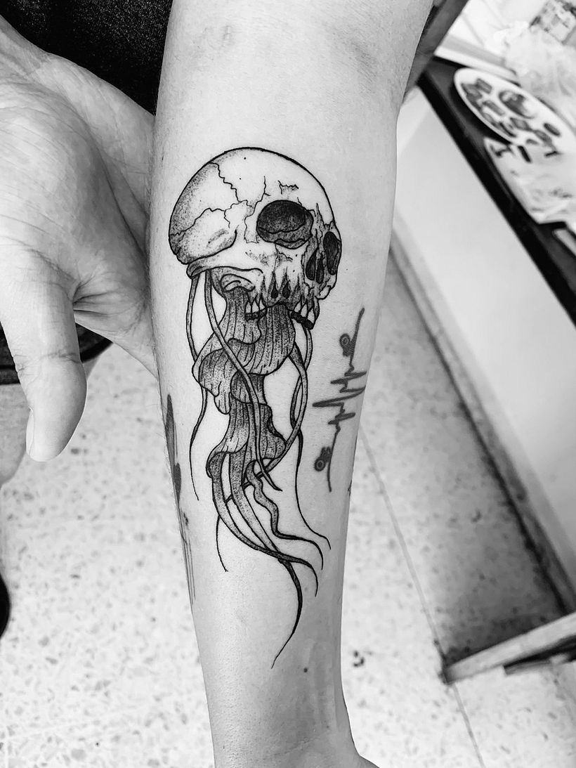 Mi proyecto del curso: Técnicas de tatuaje blackwork con línea fina 3