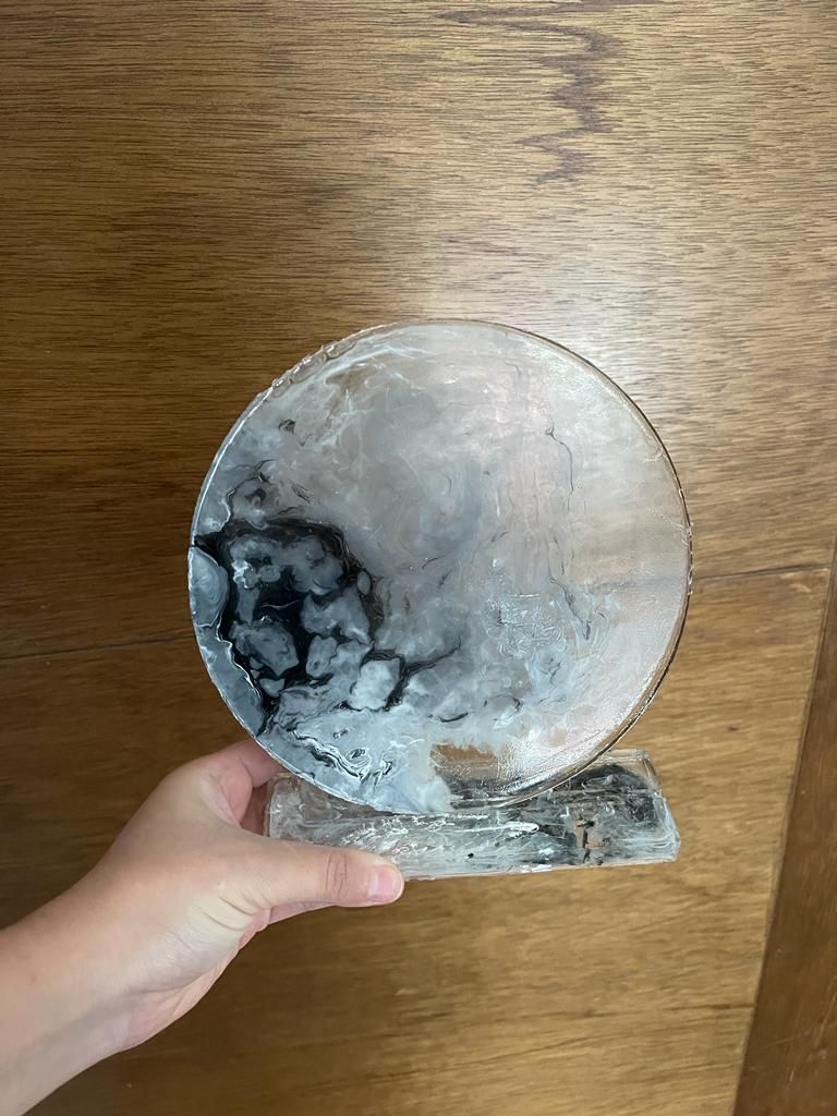 Mi proyecto del curso: Diseño y construcción de lámparas de resina 2