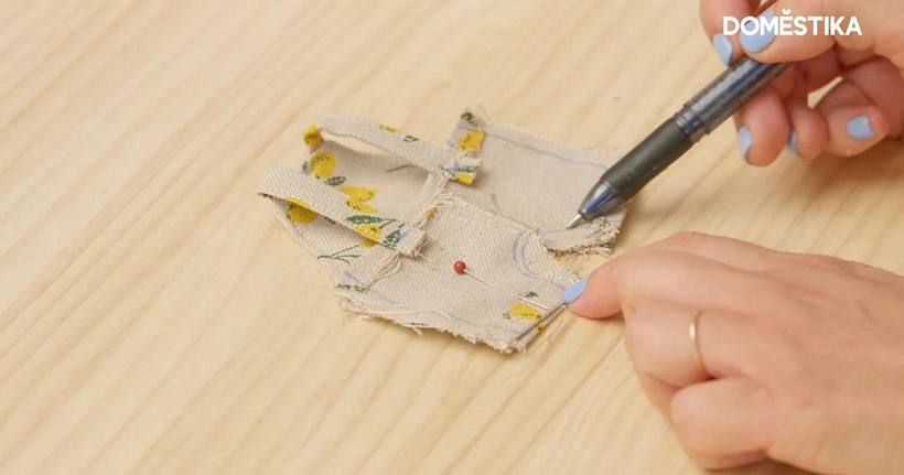Tutorial: How to make clothes for fabric dolls the easy way 9
