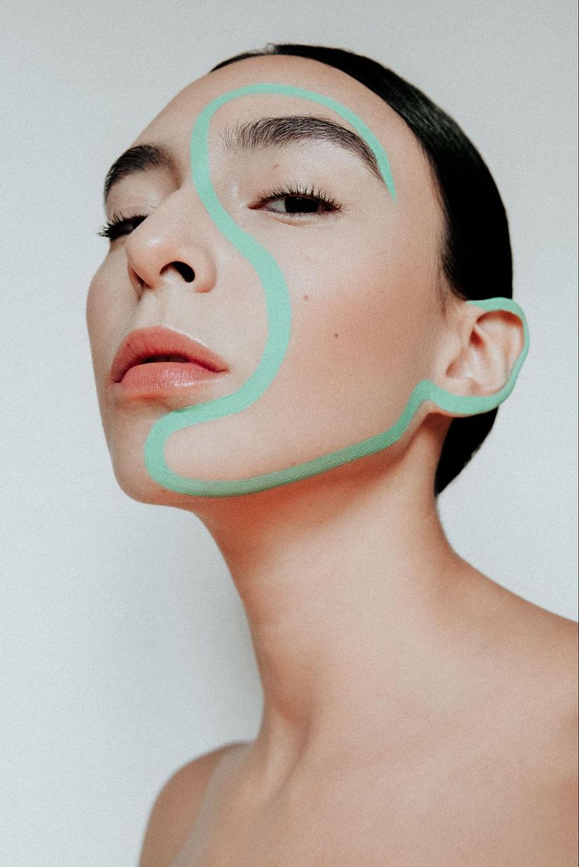Expresando la Individualidad a Través de Autorretratos de Moda: Una Fusión de Fotografía, Arte, Maquillaje y Modelaje 15