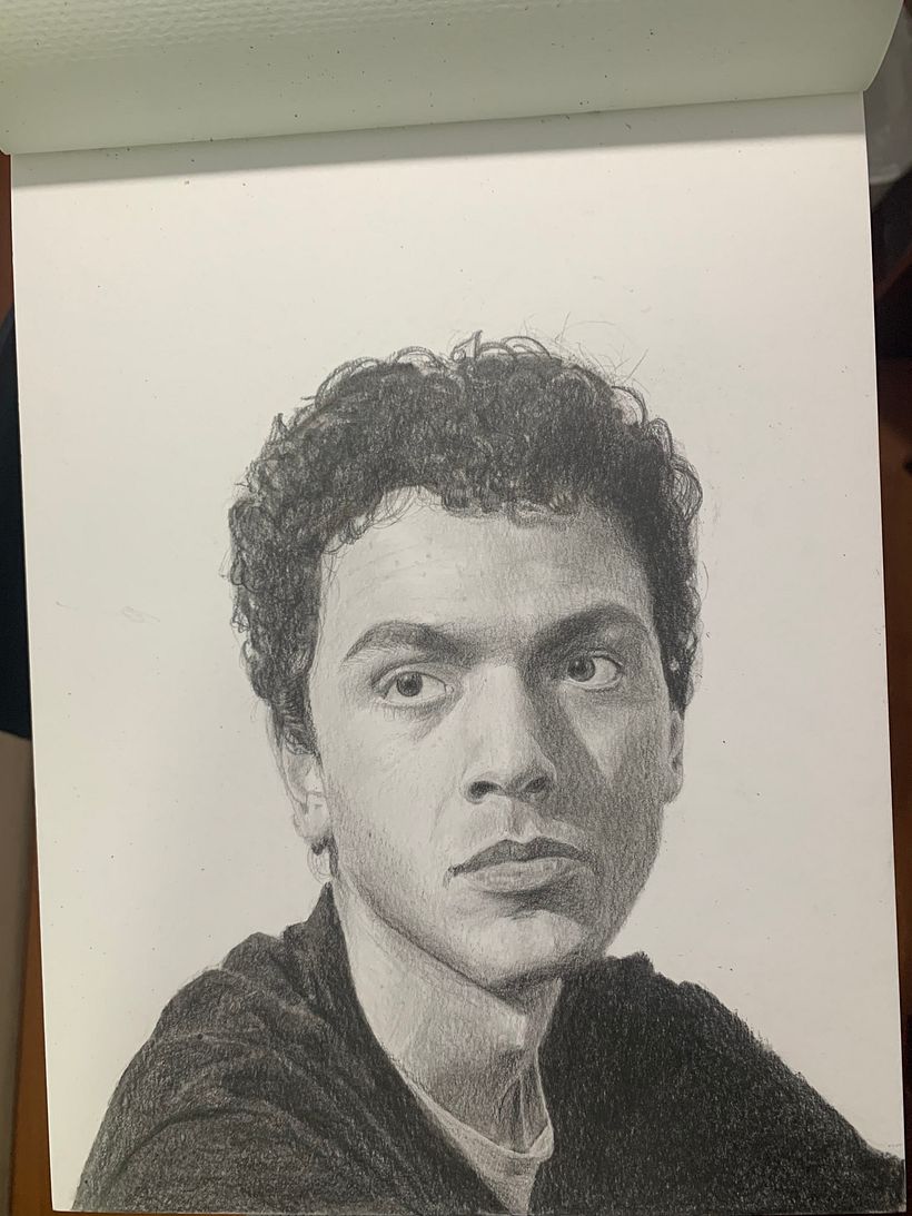 Mi proyecto del curso: Retrato realista con lápiz de grafito 1