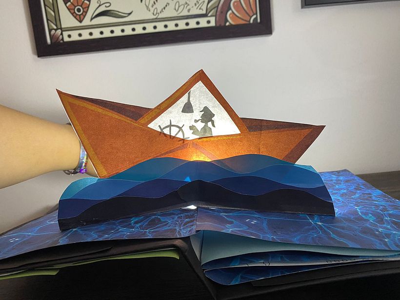 Mi proyecto del curso: Introducción a los libros pop-up: storytelling con luz y papel 3