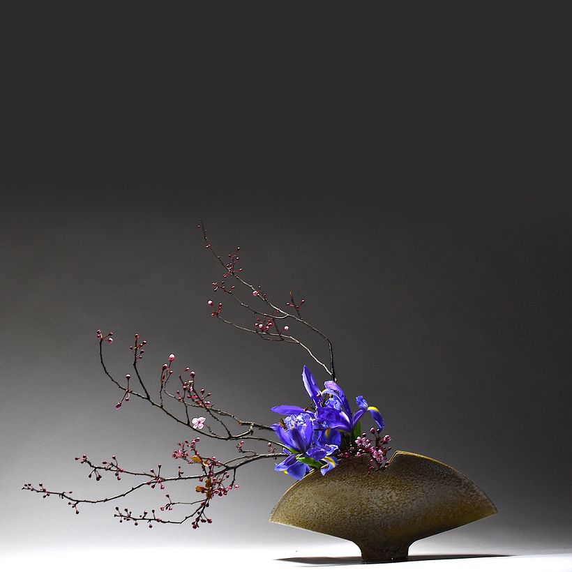 Connect with Nature and Discover the Beauty of Imperfection with Ikebana: The Japanese Art of Flower Arranging 3