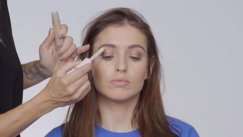 Apply the highlighter with light touches.