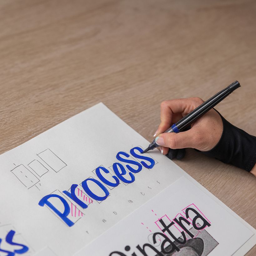 Do you know what's the essential tool to boost your calligraphy practices? 3