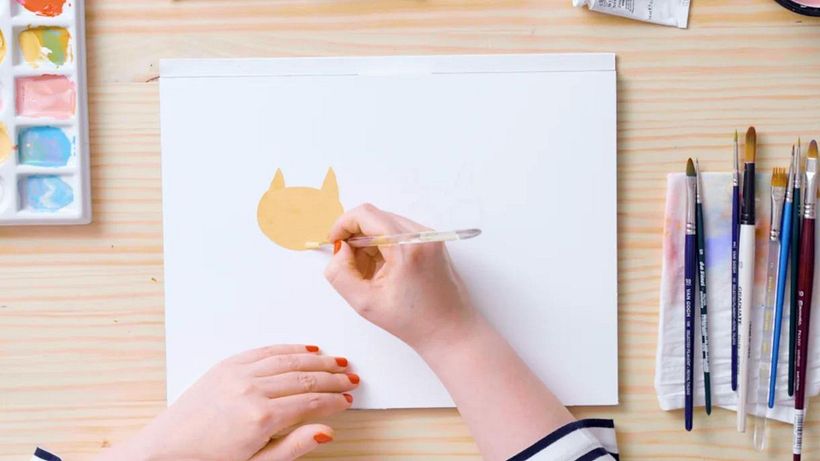 Use the round tip brush to start.