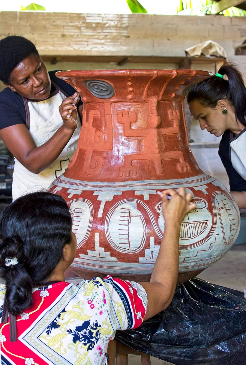 A Marajoara urn digitised at MAS museum Antwerp and partly hand build, partly 3D-printed.