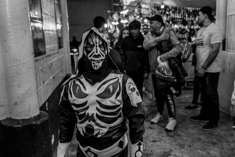 Aficionados lucen como sus ídolos / Fans look like their idols