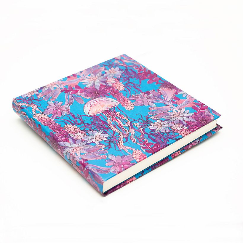 Handmade Sketchbook of 88 pages Fabriano Accademy mix media paper of 220g