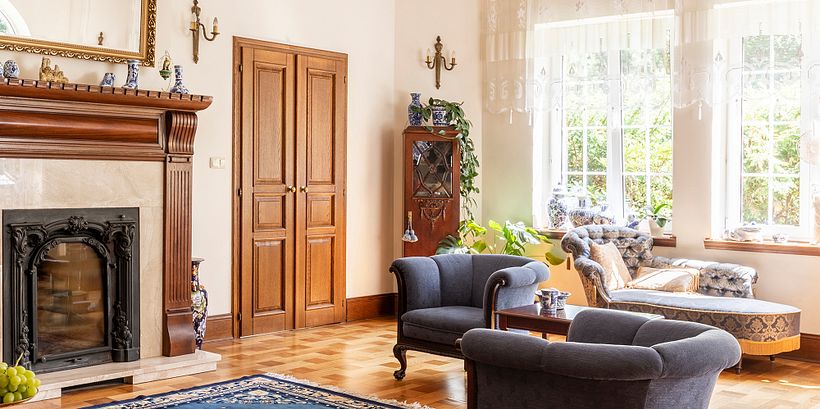 How to Decorate a Living Room With Style 7