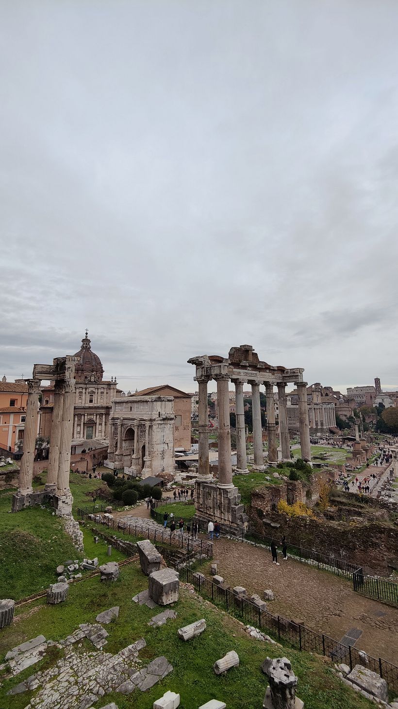 Mi proyecto del curso: Fotografía urbana con smartphone: color y composición en Roma 4