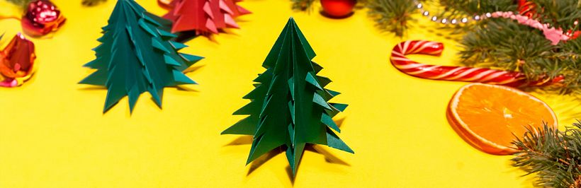 How to Make a Santa Claus and Christmas Trees in Origami 27