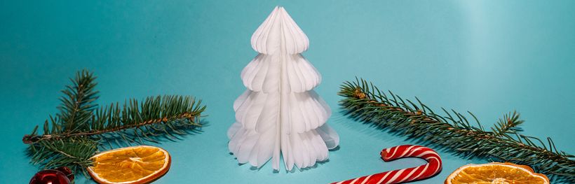 How to Make a Santa Claus and Christmas Trees in Origami 39