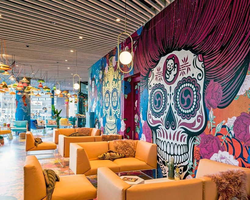 NHOW AMSTERDAM RAI HOTEL - MUral PARA MENINA BAR 7