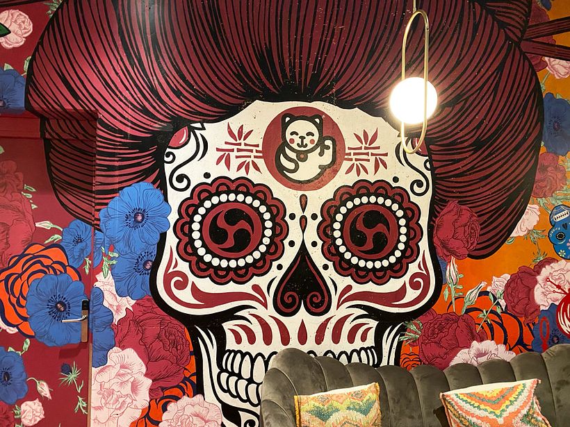 NHOW AMSTERDAM RAI HOTEL - MUral PARA MENINA BAR 11