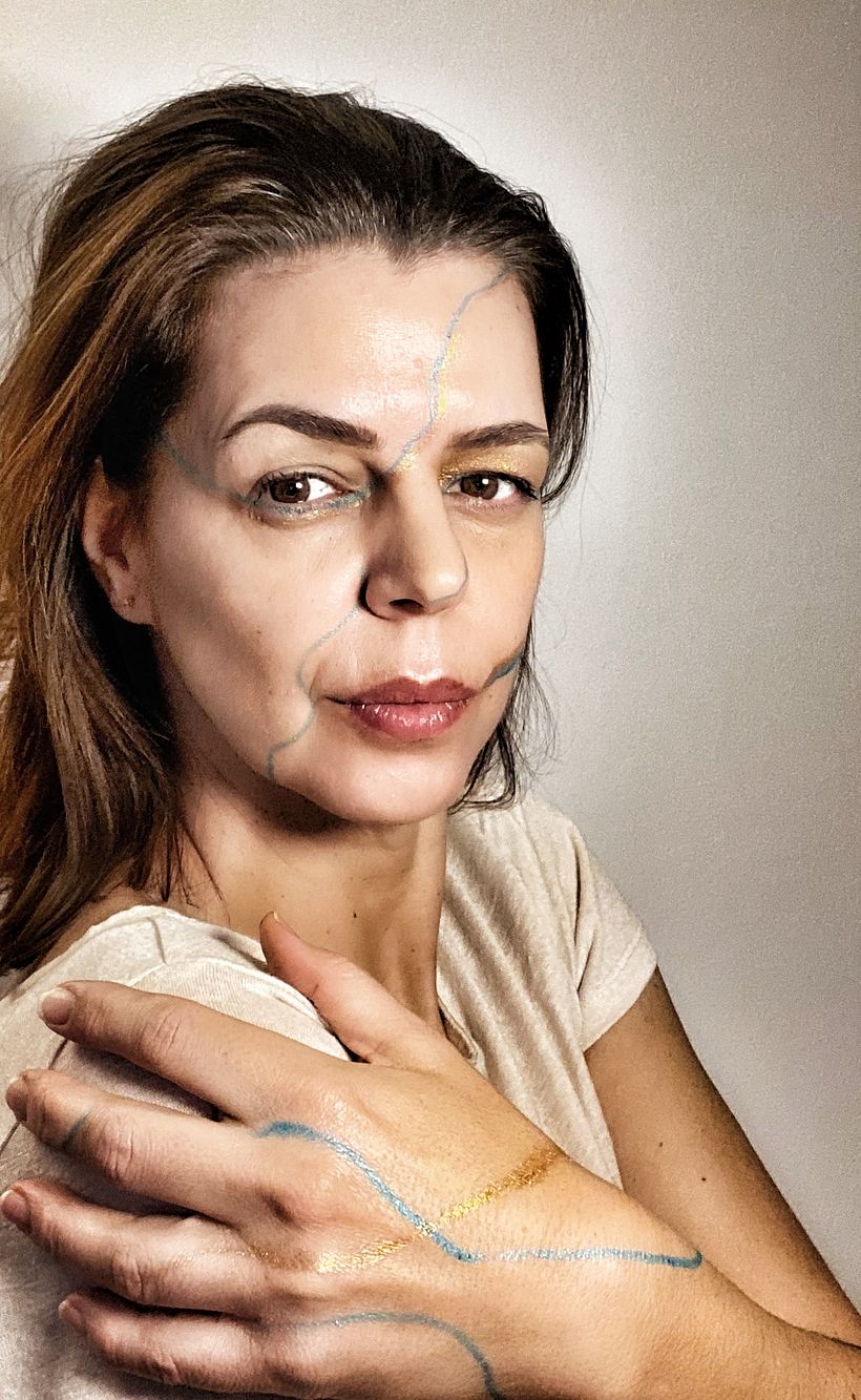 3) Gold (light) comes through the cracks. I applied Kintsugi concept to makeup.