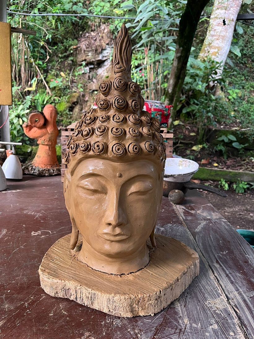 Busto de mi padre, la primera escultura que hago  2