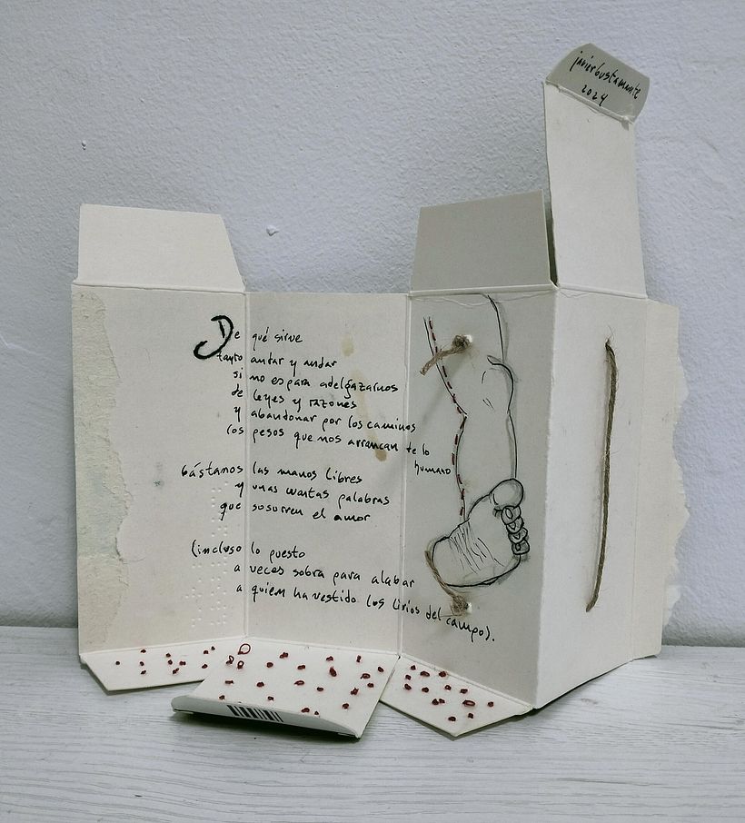 "Andares" / Proyecto del curso Técnicas de bordado experimental sobre papel 1