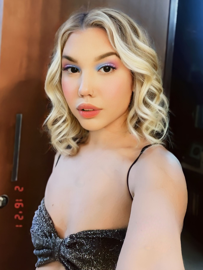 She is Maria Eduarda (Duda)