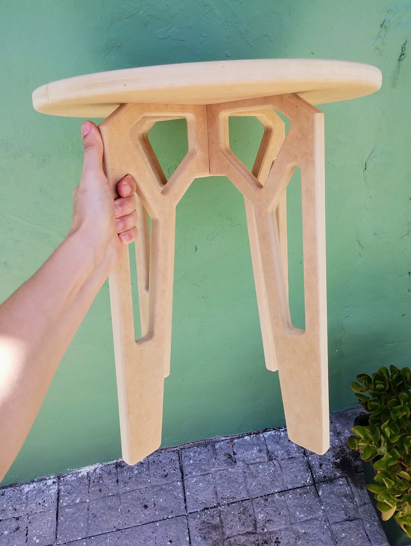 Mi proyecto del curso: Introducción al diseño de mobiliario con router CNC 9