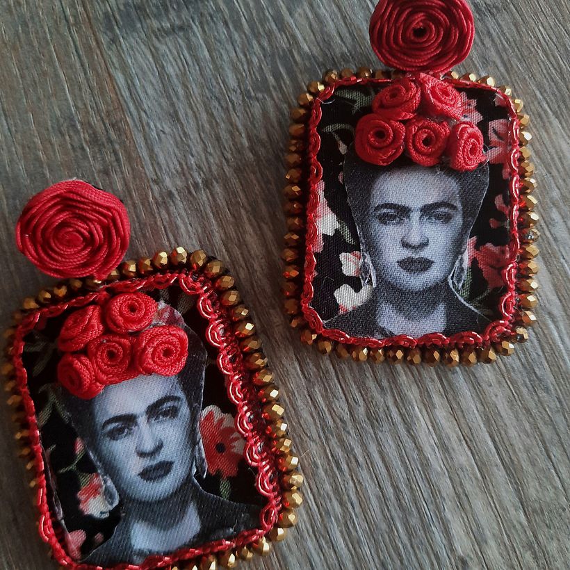 Mi proyecto del curso: Diseño de accesorios con cuentas: teje patrones elegantes 6