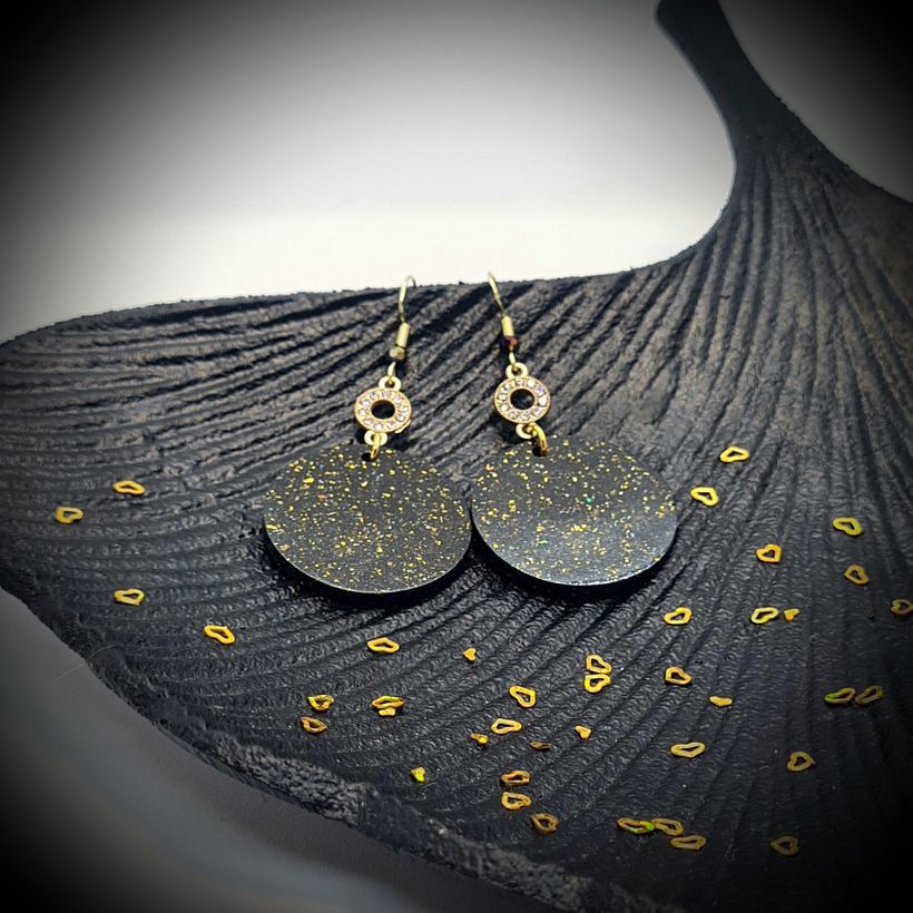 Mon projet du cours : Design de bijoux en résine - Desain Aksesori