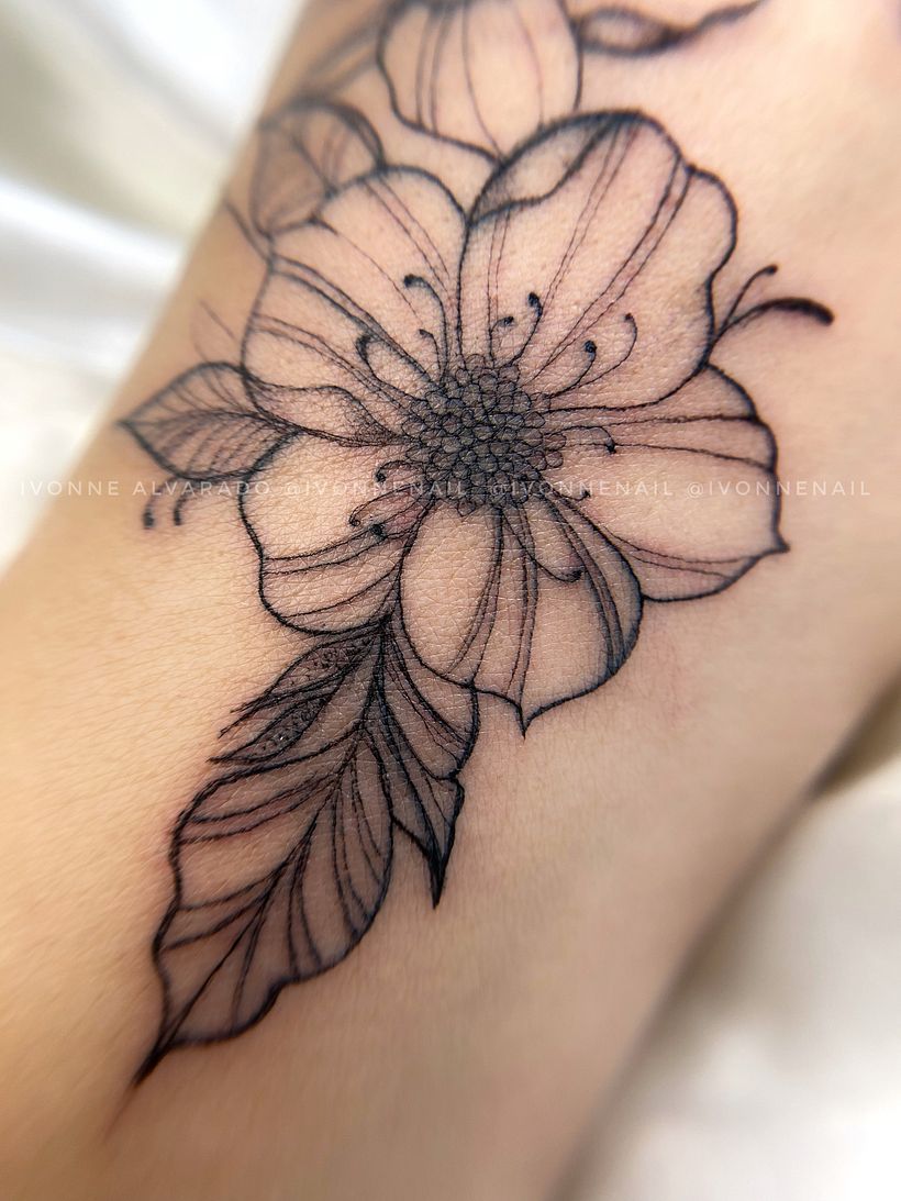 Mi proyecto del curso: Tatuaje botánico con puntillismo 3