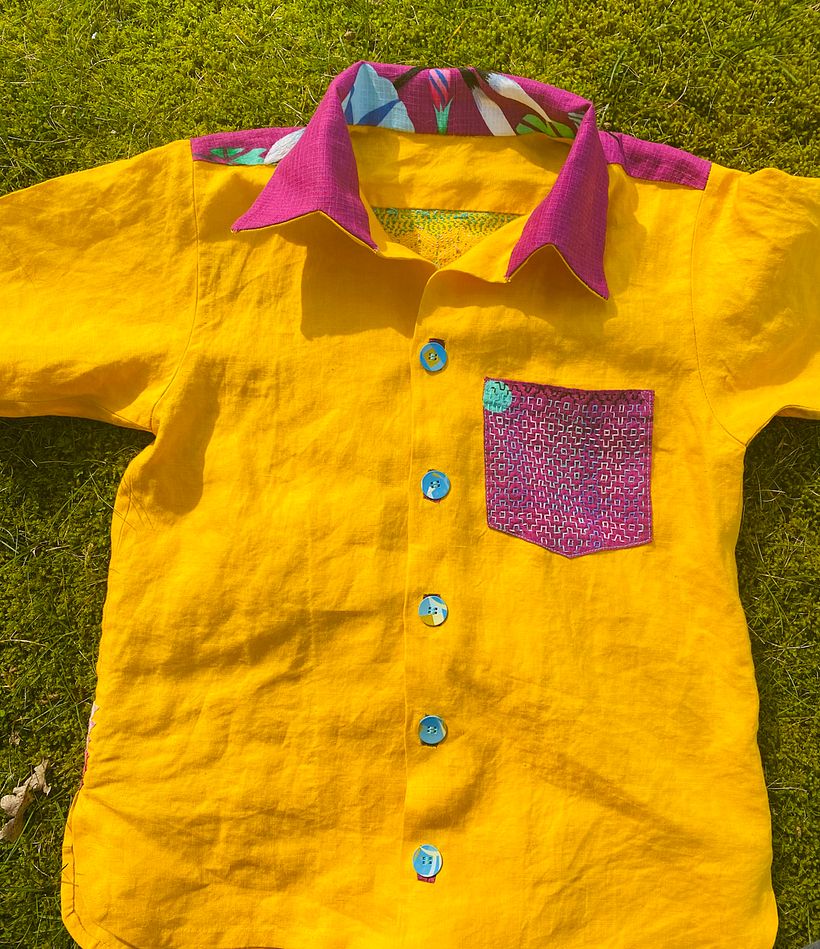 The front with a sashiko pocket.