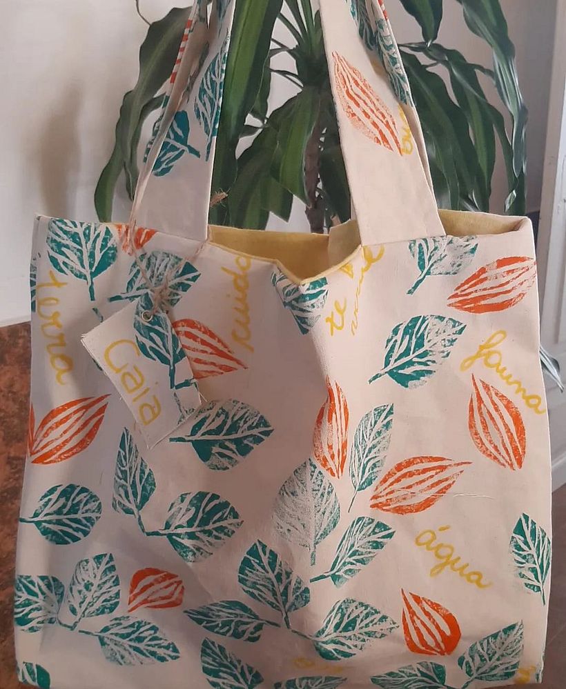 Bolsa da Coleção Folha e Fruto Gaia