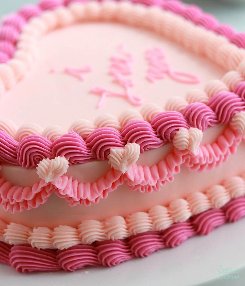Vintage Heart Cake 4