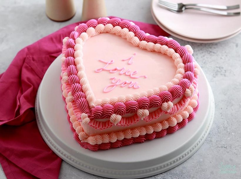Vintage Heart Cake 6