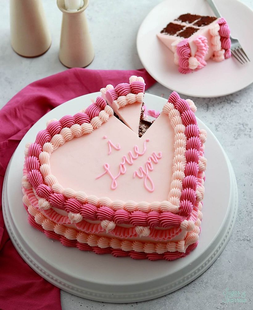 Vintage Heart Cake 9