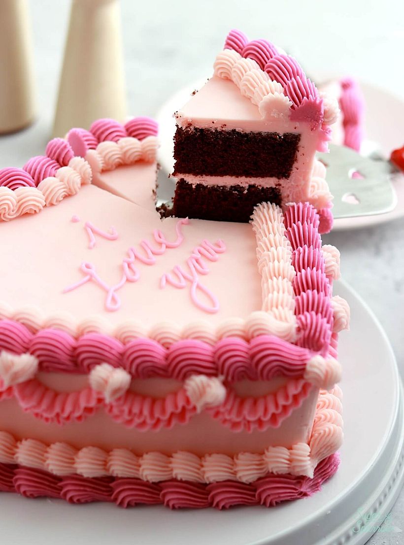 Vintage Heart Cake 10